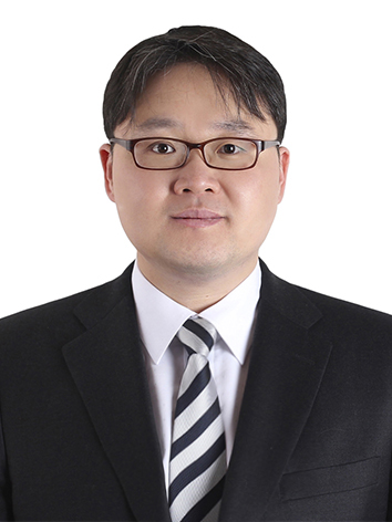 Researcher Shin, Dong Sik photo